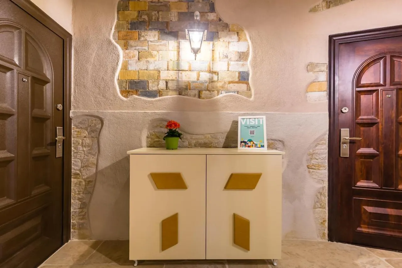 Apartment Gelso Complex Studios And Flat By Napoliapartments Italy